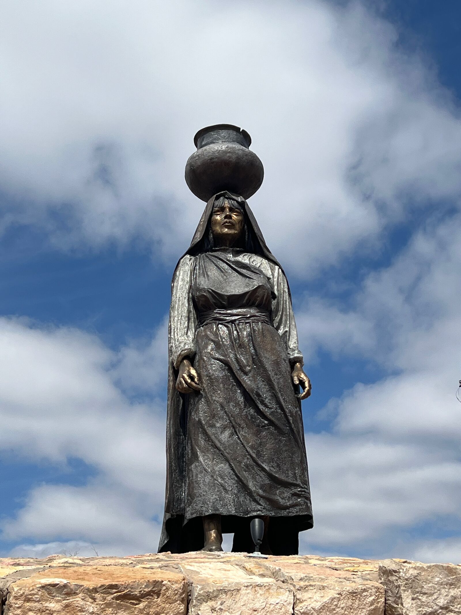 Statue of Nestora Piarote