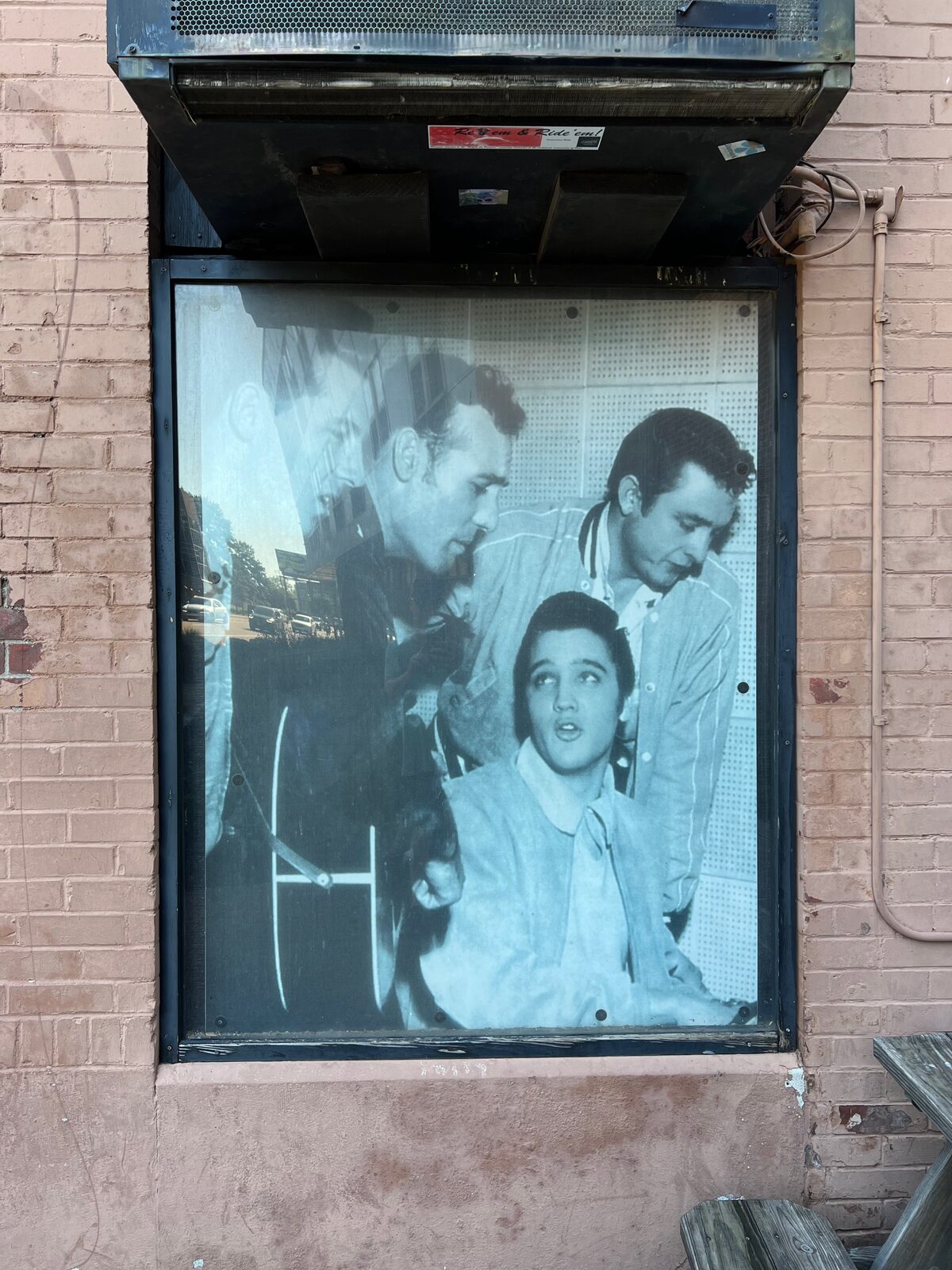 Window photo of Elvis, Cash, and Perkins, Sun Studio