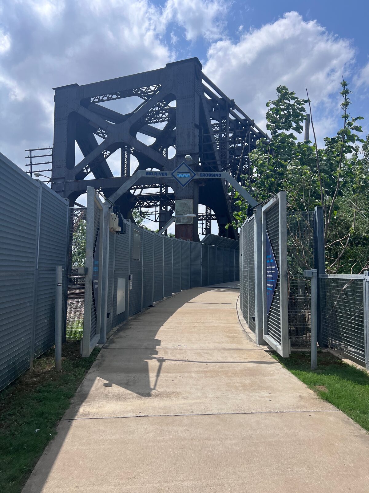 Big River Crossing pedestrian bridge, Memphis