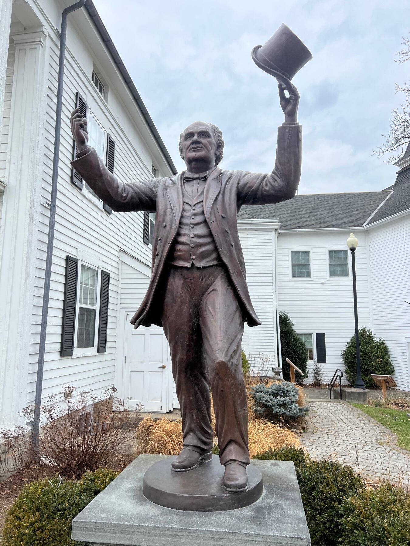 P.T. Barnum Statue, Bethel