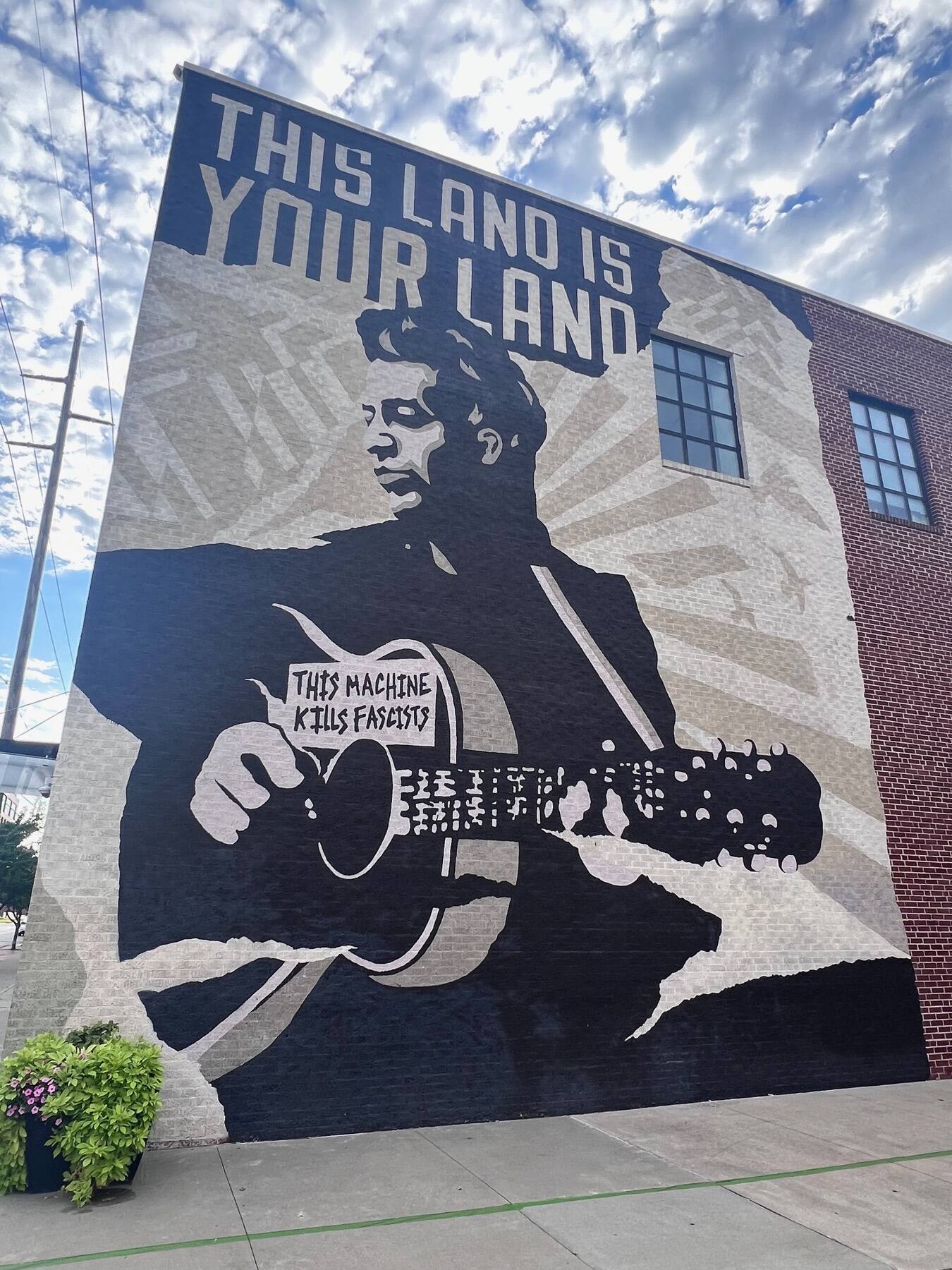 Woody Guthrie mural