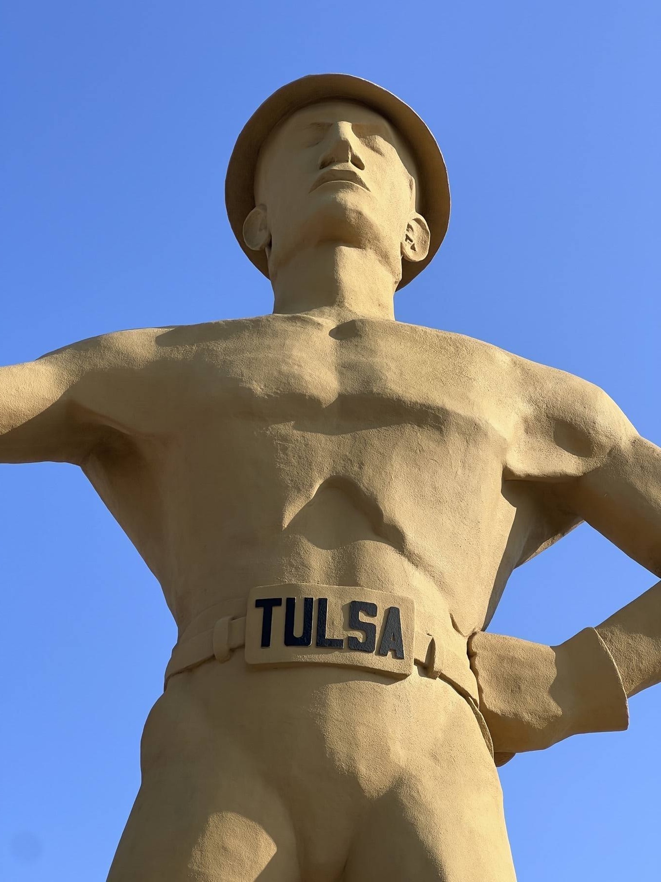 The Golden Driller close-up
