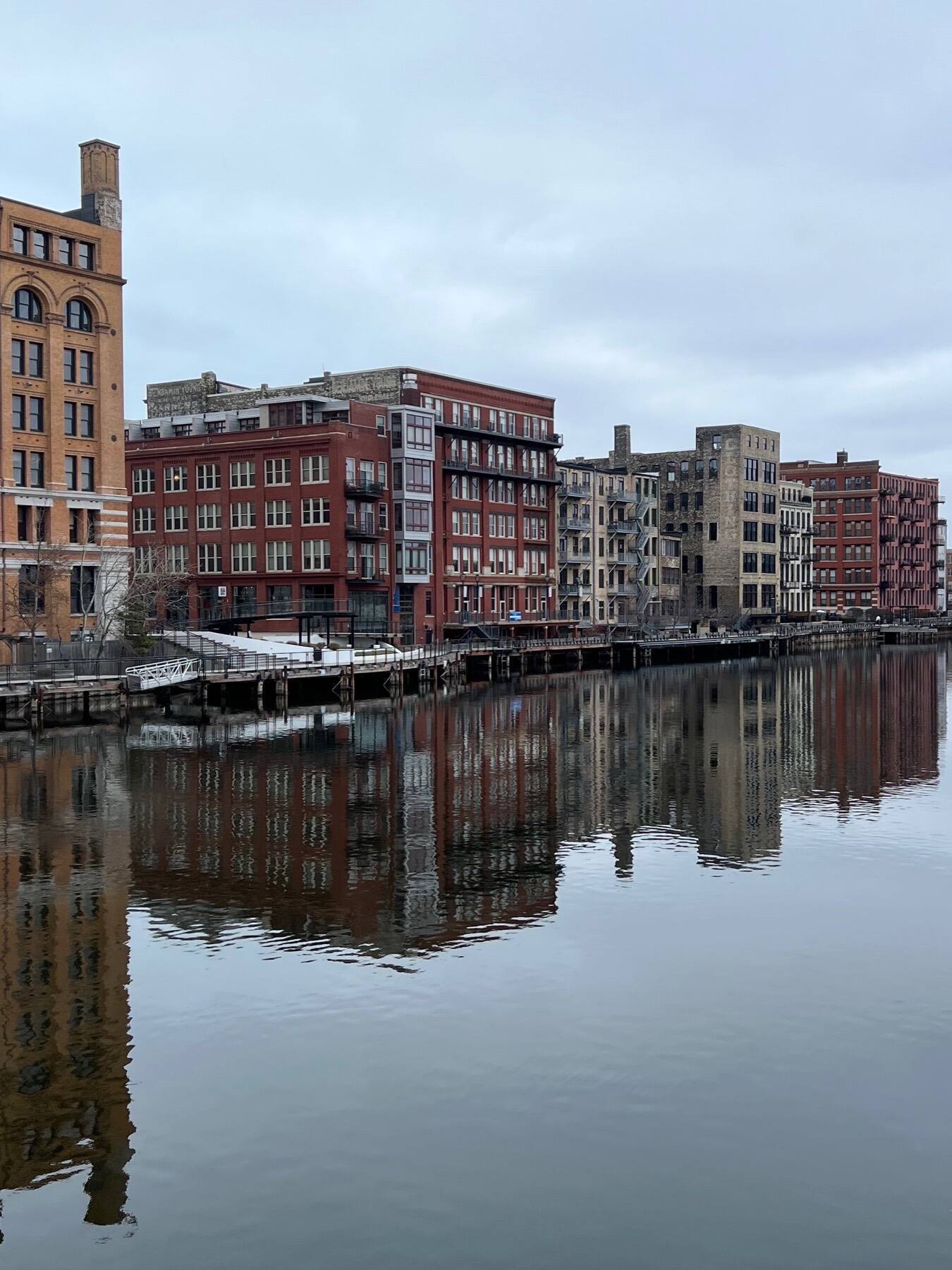 Milwaukee River from N. Water Street